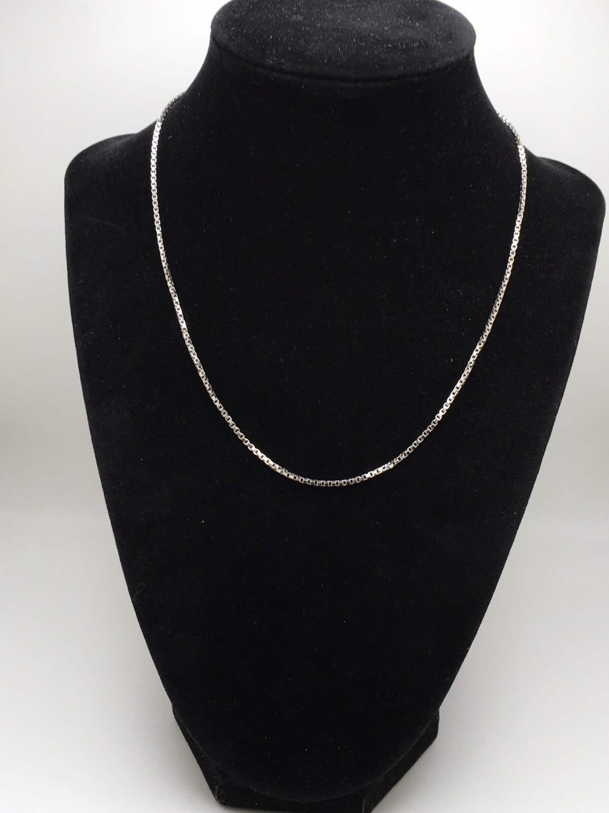 925 Sterling Silver 2mm Rhodium Plated Box Chain Necklace Lobster Clasp 16