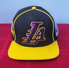 Pro Standard NBA Los Angeles Lakers 17x Champs Two Tone Snapback Hat