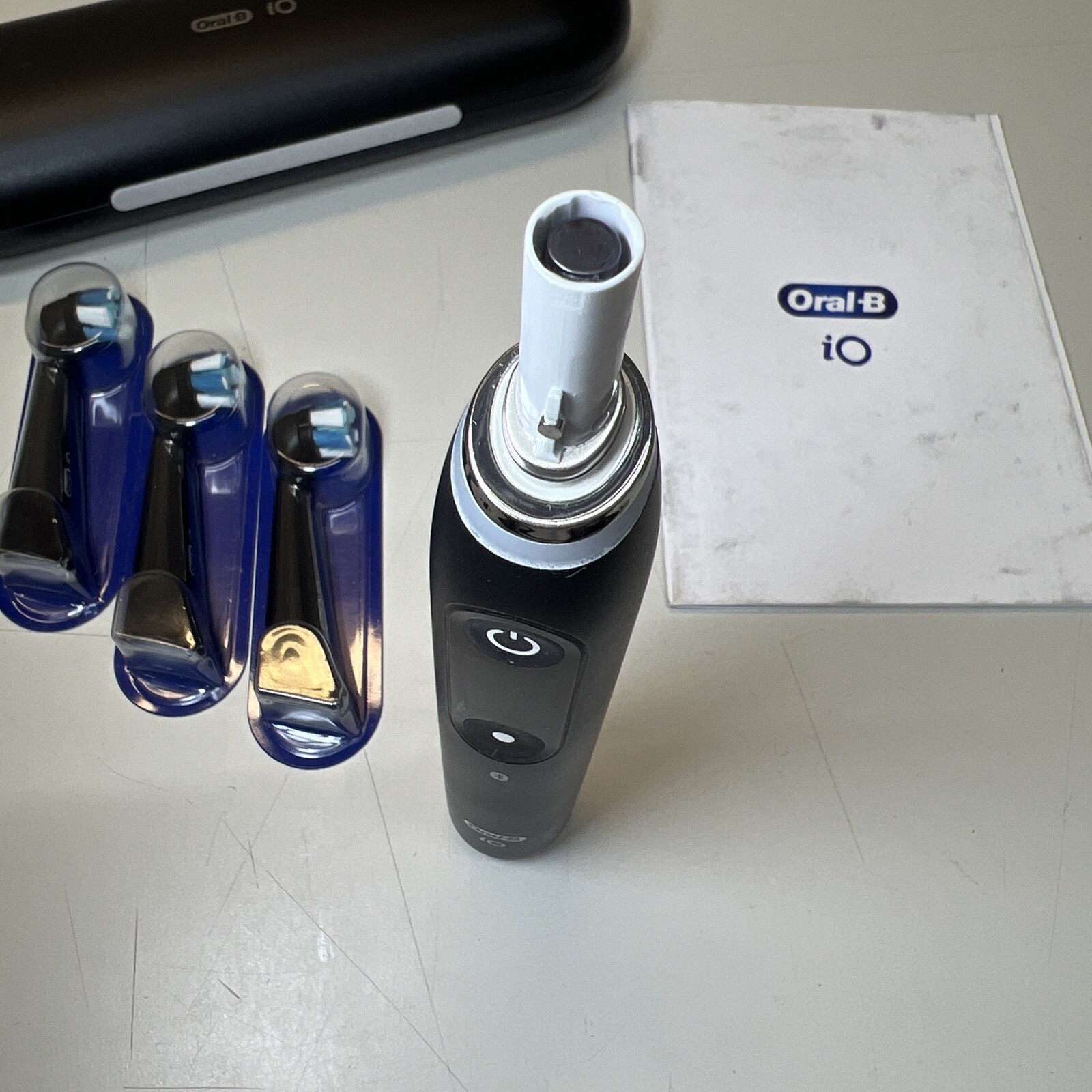 OralB iO Series 9 Connected Rechargeable Electric Toothbrush Black