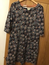 Weird Fish Dress Size 16