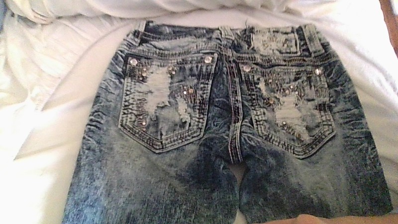 AWESOME Miss Me Jeans Size 24 Signature Straight Inseam 31 Distressed Rhinestone