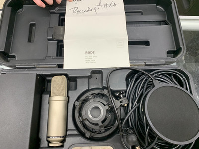 NTK MICROPHONE POWER SUPPLY AND MICROPHONE 