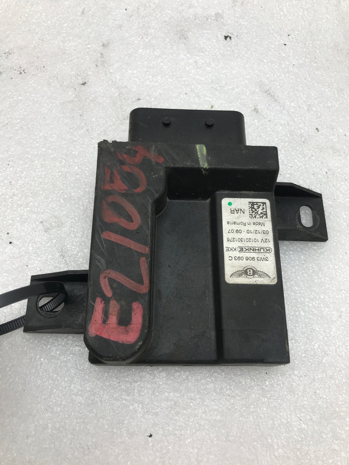 2012 BENTLEY Fuel Pump Control Module PN# 3W3906093C OEM