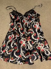 Vintage Victoria  s Secret Lingerie 90s 00s Lace Shiny XS Pearl Nightie