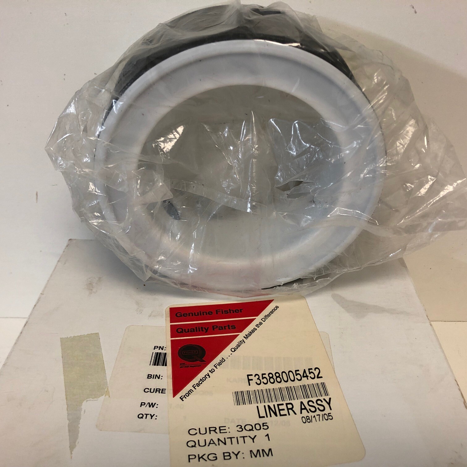NEW OLD STOCK IN BOX! FISHER BUTTERFLY VALVE LINEAR ASSY 