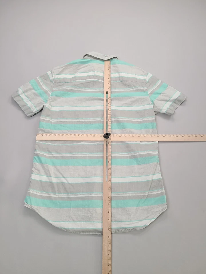 Free Planet Shirt Mens Medium Gray Button Up Casual Comfort Outdoors - Image 3 of 4