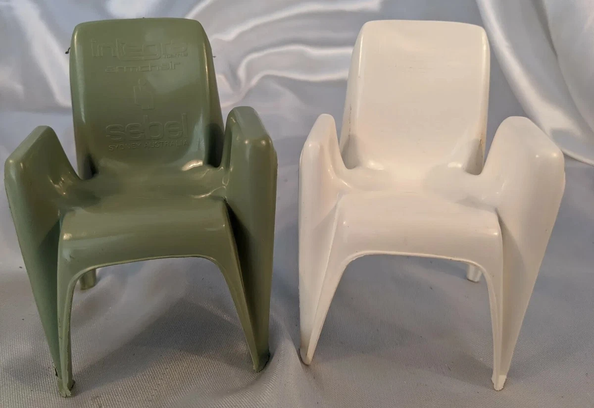 Plastic arm chair hot sale