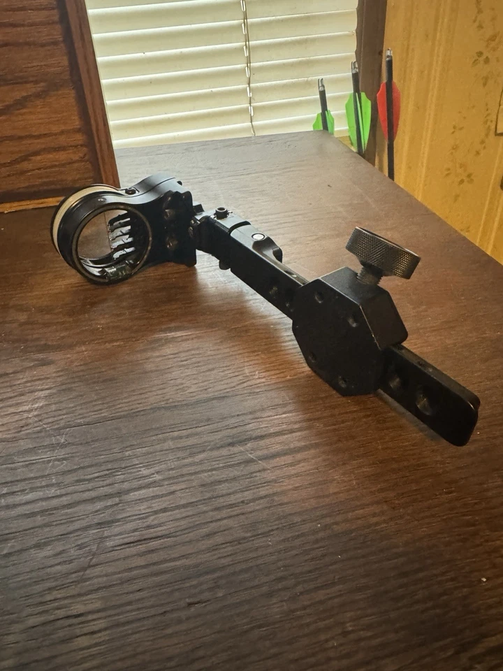 Mira Spot Hogg Hogg It 5 pines Foto 4 de 4