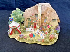 Lilliput Lane , - The GOLDEN JUBILEE - 2002 Anniversary Cottage