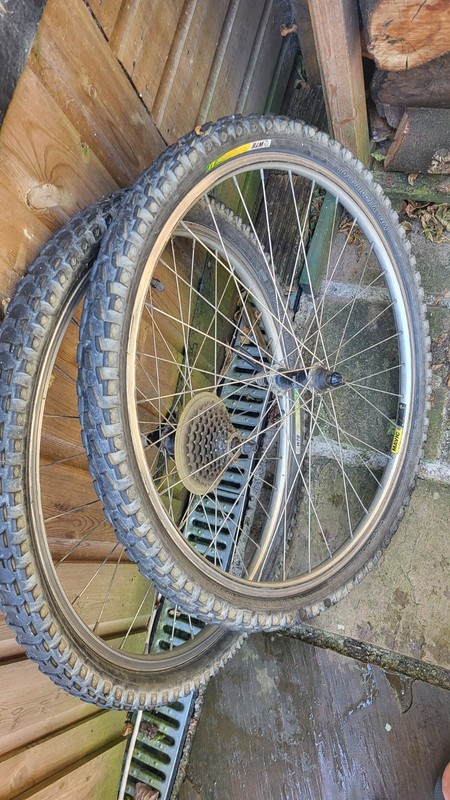 Retro Mavic 238  26" QR Mountain Bike Wheelset Shimano Deore LX 8 Speed