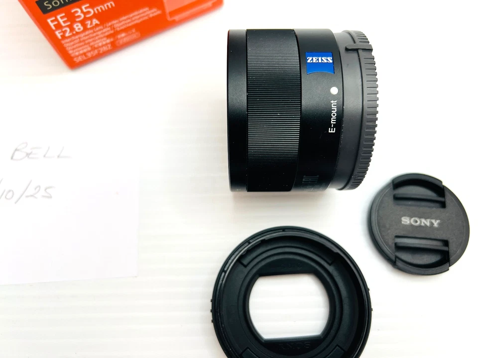 SONY ZEISS 35mm f/2.8 Sonnar FE SEL35F28Z Boxed As New Condition - image 2 of 4