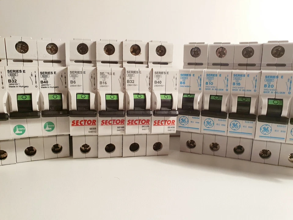 GE, STEEPLE & SECTOR SERIES E, TYPE B & TYPE C, MCB, CIRCUIT BREAKERS