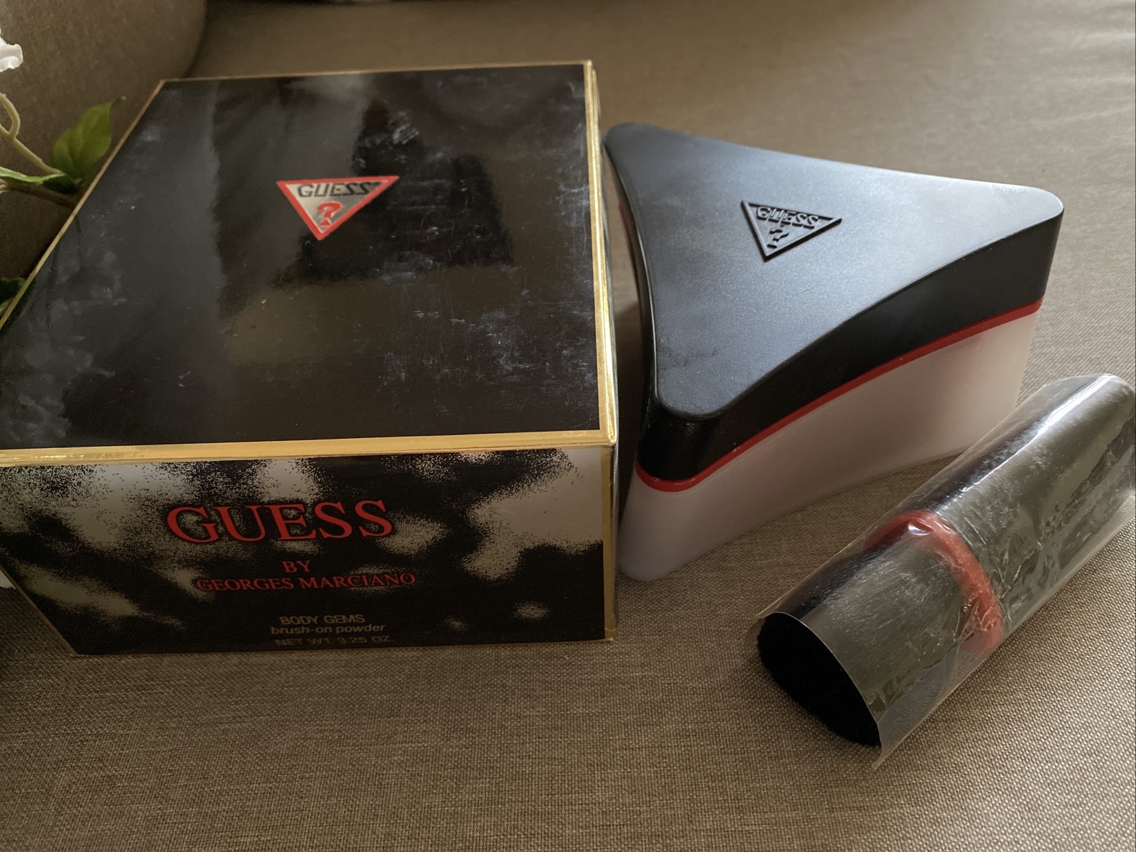 Guess Body Gems Brush-on Powder by Georges Marciano 3.25oz RARE | eBay