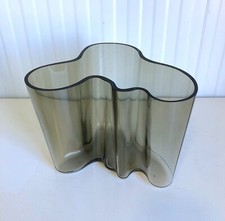 RARISSIMO VASO VINTAGE FIRMATO ALVAR AALTO SAVOIA VETRO MARRONE FUMÈ ANNI 60 LOOK!!