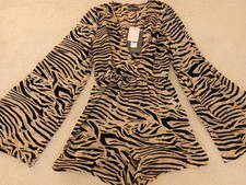 XS PRETTY LITTLE THING PLAYSUIT LEOPARD PRINT BNWT SIZE 6 LONG FLOATY SLEEVES
