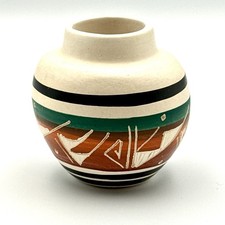 Signed LEE Nav Studio Pottery Vase Southwestern Navajo Style Geometric 3?