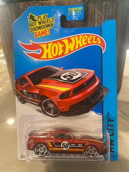 2014 Hot Wheels #91 HW City-Mustang 50 Ford Mustang Boss 302 Laguna Seca Rot-image