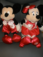 Lot of 2 Disney Store Mickey  Minnie Mouse Valentine's 18" Plush EUC P83 