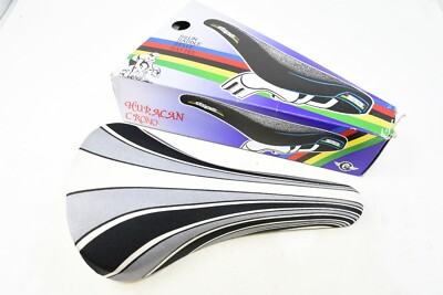 1980er Huracan Crono Rennrad Sattel grau schwarz Streifen Gitane $120 USA Neu aus altem Lagerbestand