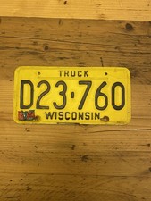 Vintage Wisconsin Truck US  Licence Plate D23 - 760