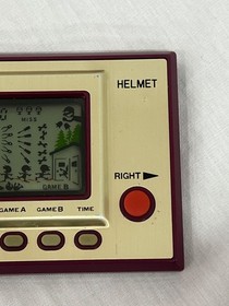 1981 Nintendo Game&Watch HELMET NICE CONDITION WITH NICE BOX WORKS GREAT