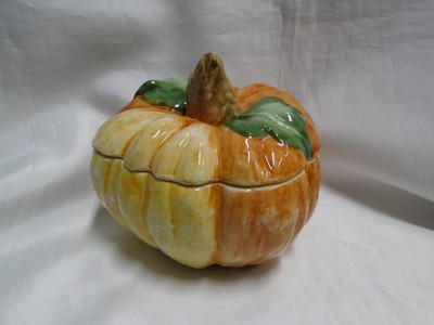 Ceramic Pumpkin Shape: Soup Bowl / Candy Dish w/ Lid, 14oz