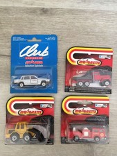 Lot de 4 anciennes voitures Majorette sous Blister