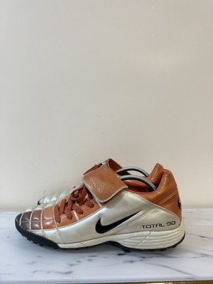 シューズ nike total90 tf y2k Rare Training Shoes Nike Total 90 II TF Astro Turf RARE 2003 US 11 T90 Soccer Shoes