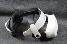 Meta Quest 3s 128GB Standalone VR Headset w B...