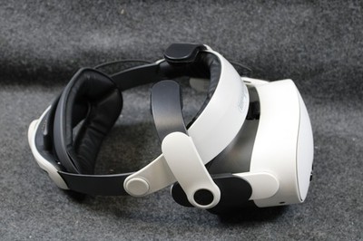 Meta Quest 3s 128GB Standalone VR Headset w Bobovr M3 Pro Headstrap (464456)