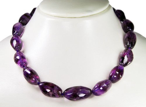 Collier En Améthyste Pierre Semi-précieuse - Occasion En Très Bon état, Couleur Violet Mauve
