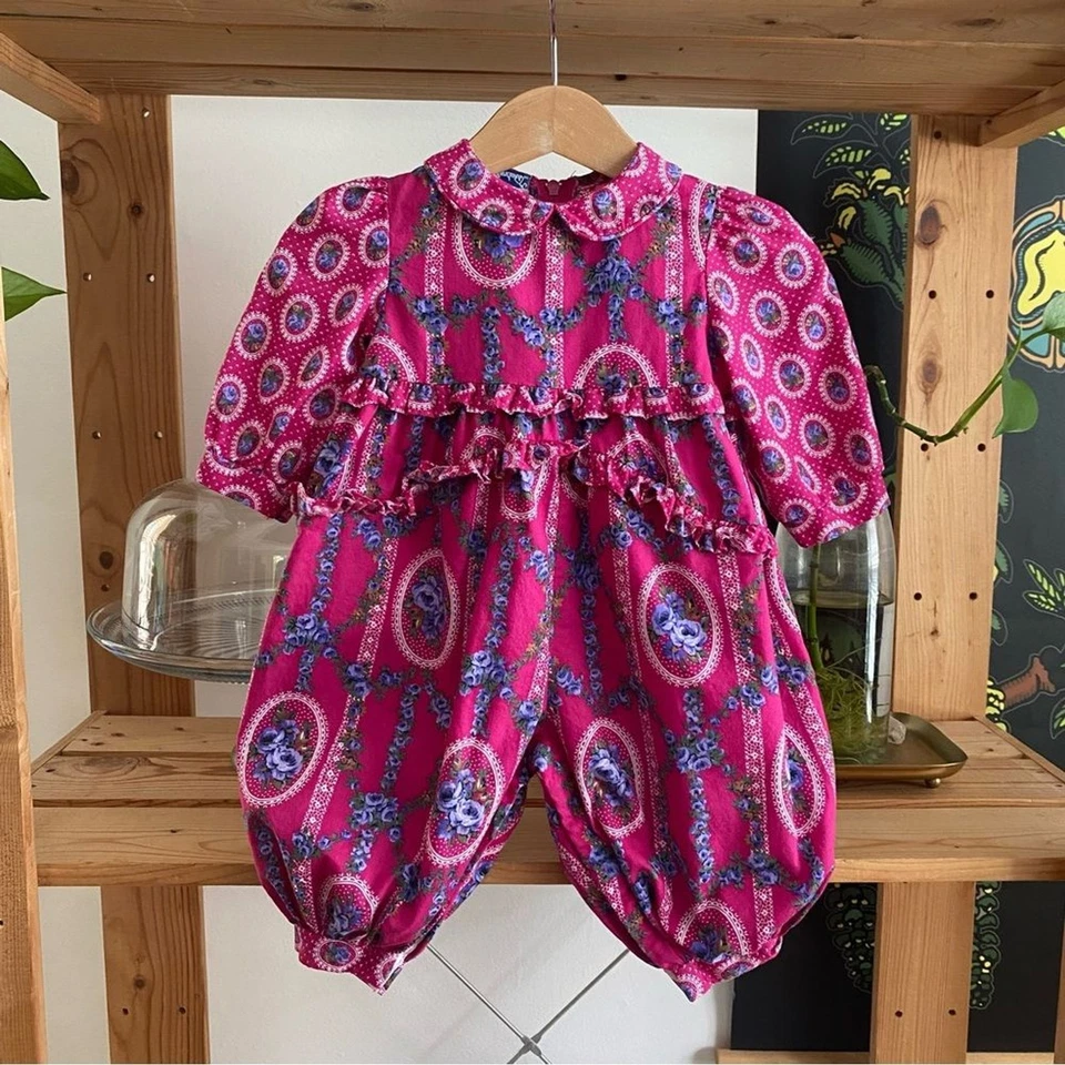 Mameluco vintage Polly Flinders rosa púrpura floral burbuja Foto 2 de 4