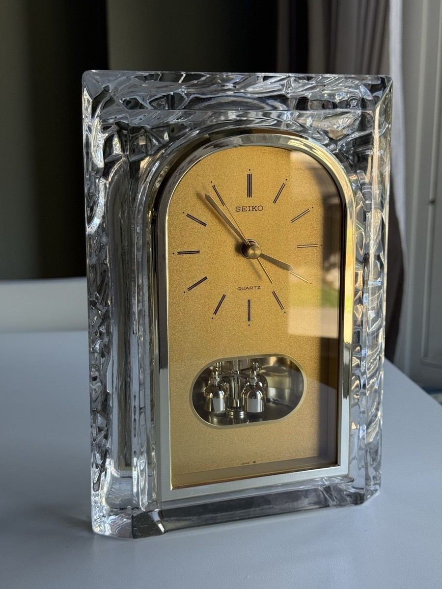VTG SEIKO CUT GLASS QUARTZ LEAD CRYSTAL DESK CLOCK W PENDULUM