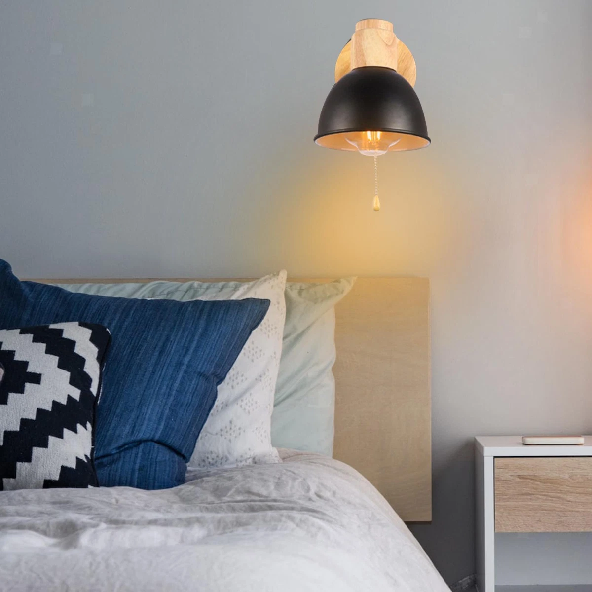 Bed 2024 lamp off