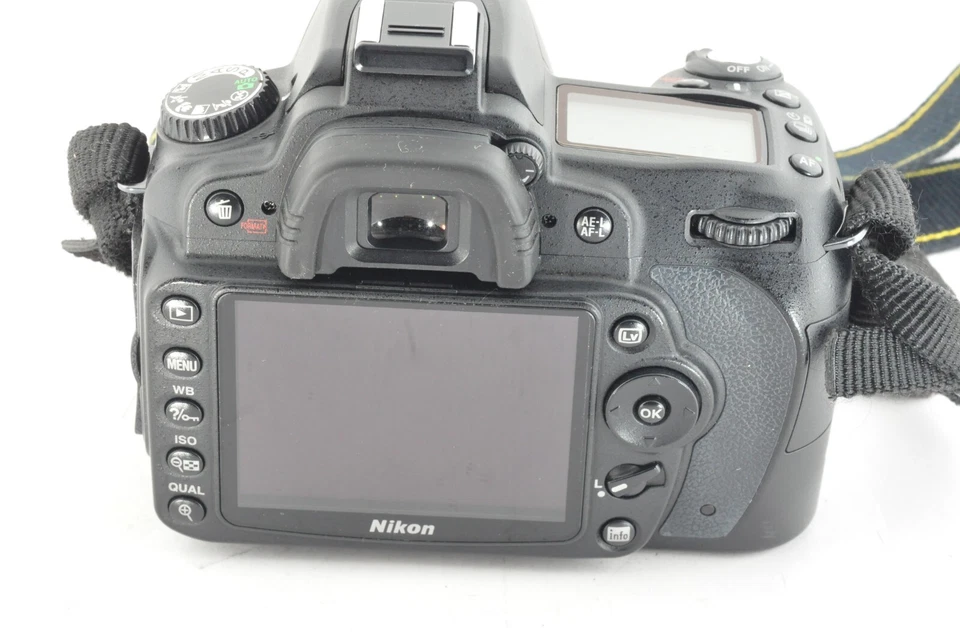 US duty paid Near Mint Boxed 19122 shots Nikon D90 12.3MP SLR camera body Japan - Image 4 of 4