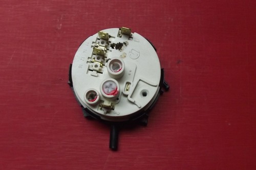 Waschmaschine CANDY CMD146-80 Druckschalter