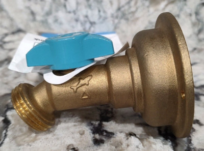 SHARKBITE BRASS 3/4 INCH PUSH TO CONNECT - QUARTER TURN HOSE BIBB