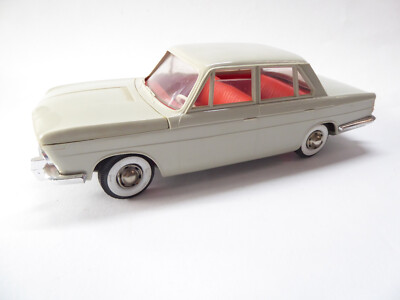 BMW 1800 -  GAMA 470 um 1:21 ca. 21 cm   -  ohne OVP # 999