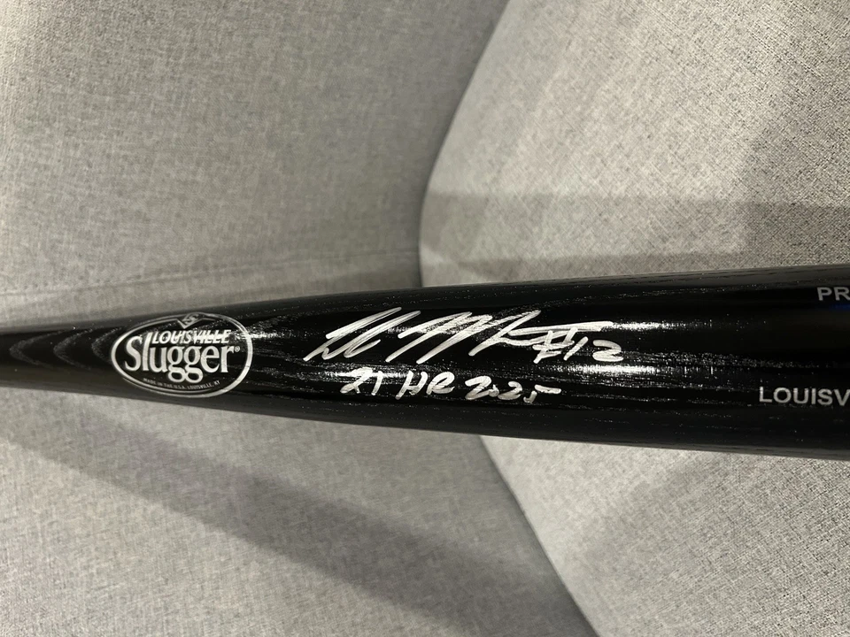 Colson Montgomery Signed Baseball Bat Inscribed "21 HR 2025" (Beckett) - Image 2 of 4
