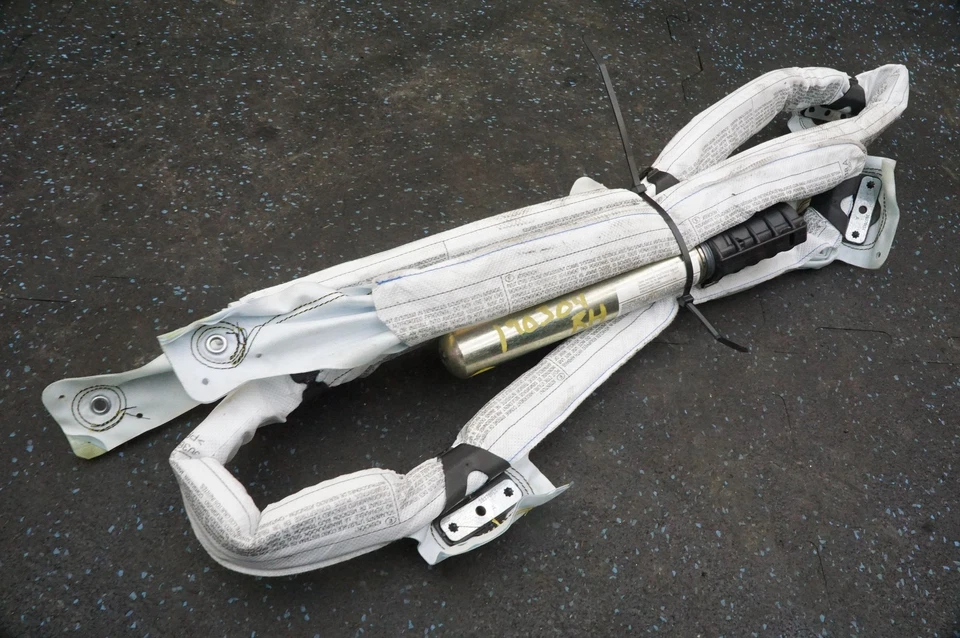 Airbag cortina derecha 3W5880742B Bentley Continental Flying Spur 2006-12 Foto 2 de 4