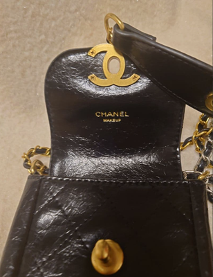 CHANEL BEAUTY Novelty Smartphone Pouch Shoulder Coin Case Mini Bag