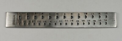NEU Juweliere Zugplatte HALBKREIS 30 Löcher Zugplatte Schmuckbau Basteln