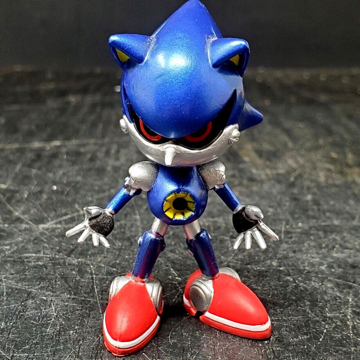 Sonic The Hedgehog Action Figure 2.5 Inch Metal Sonic Collectible Toy ,  Blue, 3 years