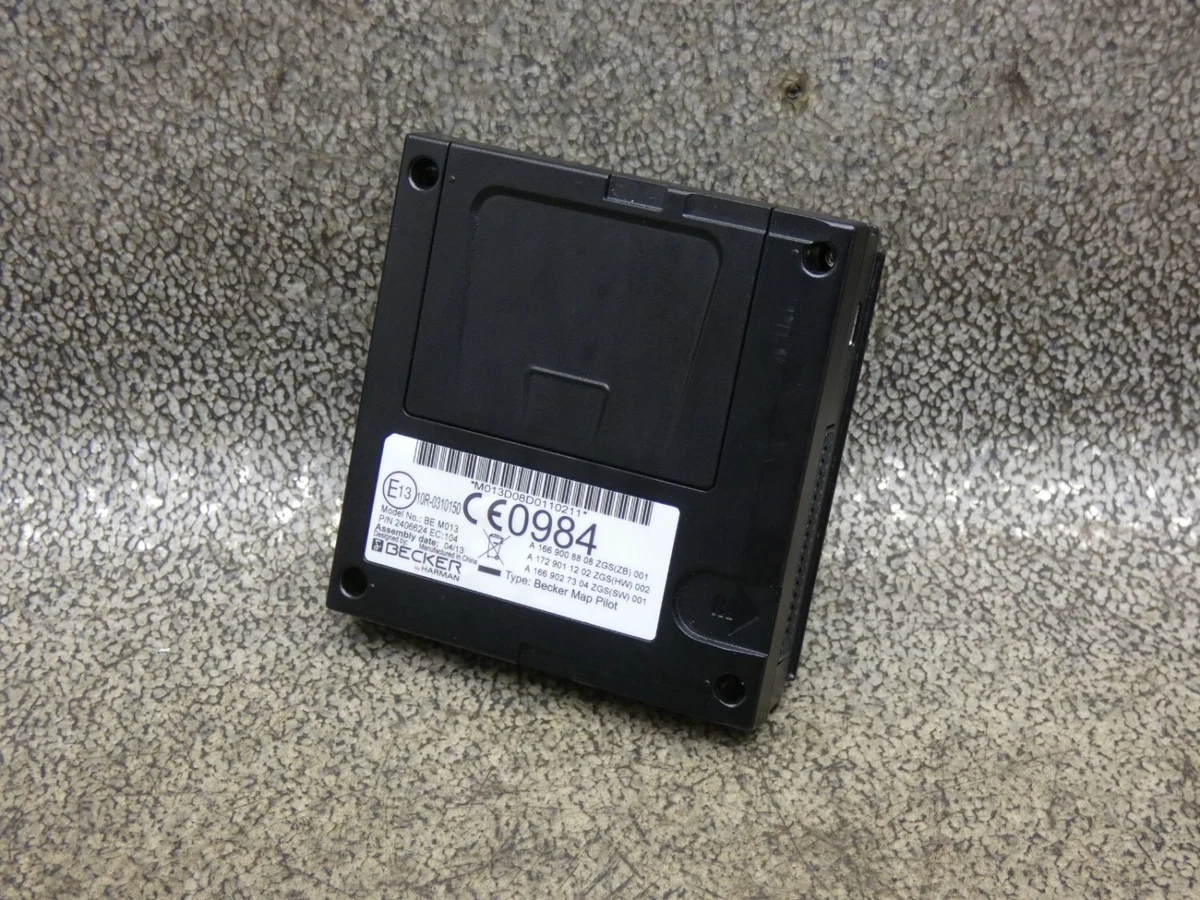 Becker Map Pilot A1669008808 A1729011202 Navi Mercedes W176 A180 