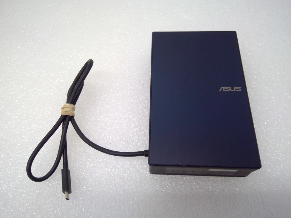 Estación de acoplamiento Asus SIMPRO Dock 2 Thunderbolt 3 Foto 2 de 4