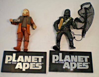 Hasbro Planet of the Apes Gorilla Action Figure  Lot of 2 with base