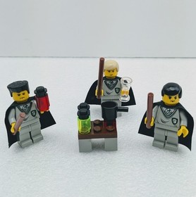 Lego 4735, Slytherin, Harry Potter, 100% Complete w/ Instructions - No Box, LOOK