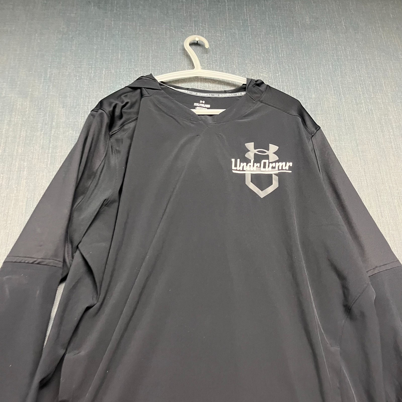 Under Armour Men's Hoodie Size XXL Black Long Sleeve Baseball Cage Training Top thumbnail 2