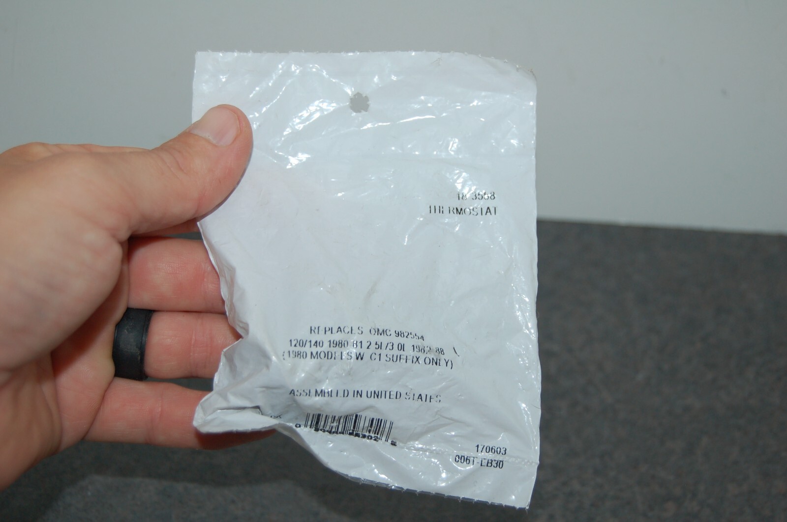 NEW GENUINE Sierra Marine 18-3558 Thermostat REPLACES OMC 982554 MARINE PARTS