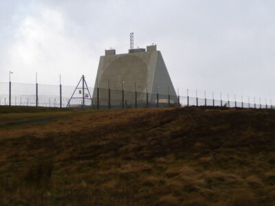 Foto 6x4 Phased Array bei RAF Fylingdales Snod Hill Photo aufgenommen aus t c2008